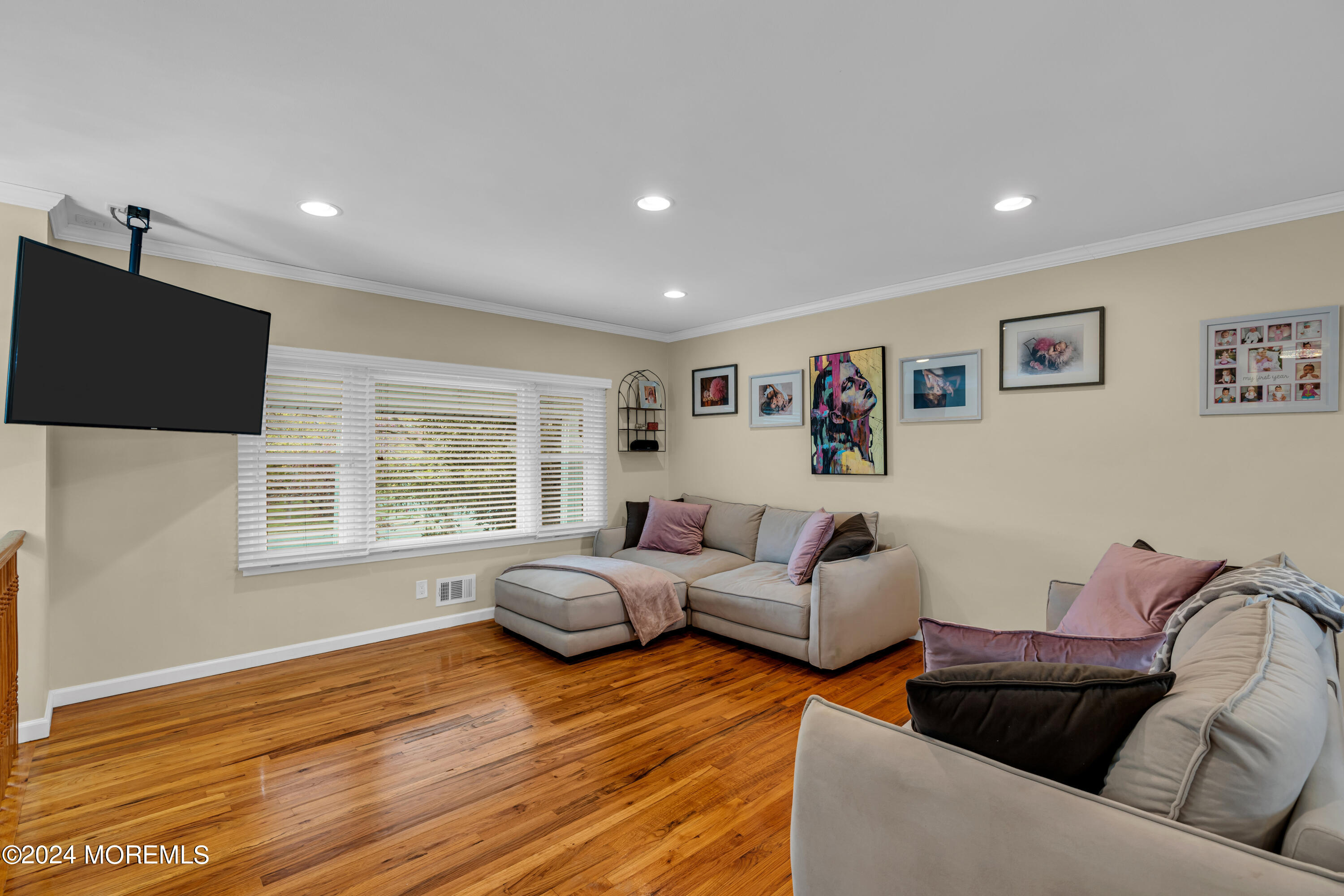 34 Wickatunk Road Manalapan, NJ 07726 - Photo 5 of 28 012_dsc02823