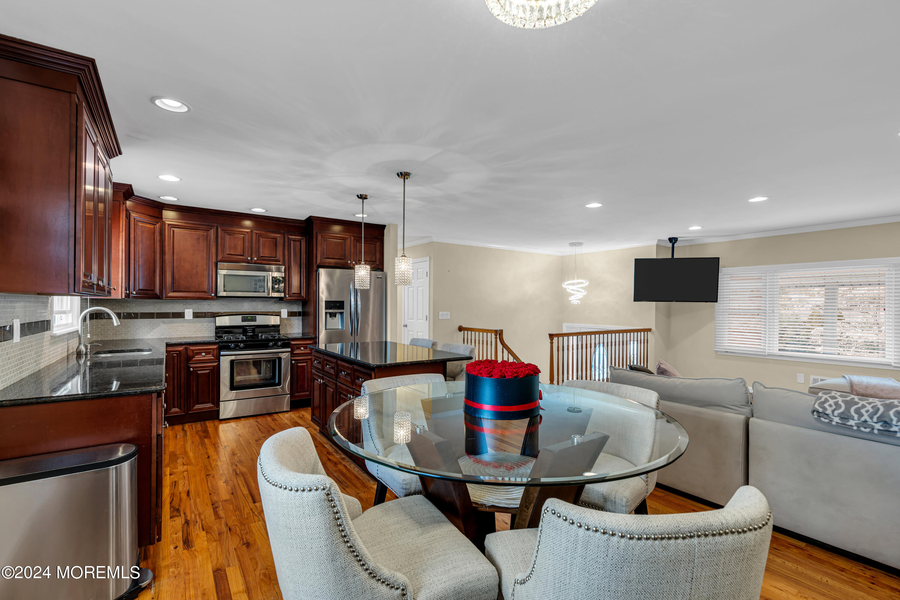 34 Wickatunk Road Manalapan, NJ 07726 - Photo 7 of 28 017_dsc02848