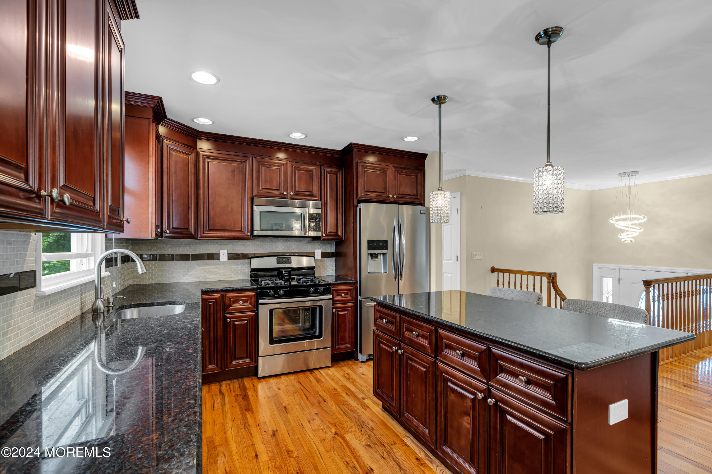 34 Wickatunk Road Manalapan, NJ 07726 - Photo 8 of 28 018_dsc02853