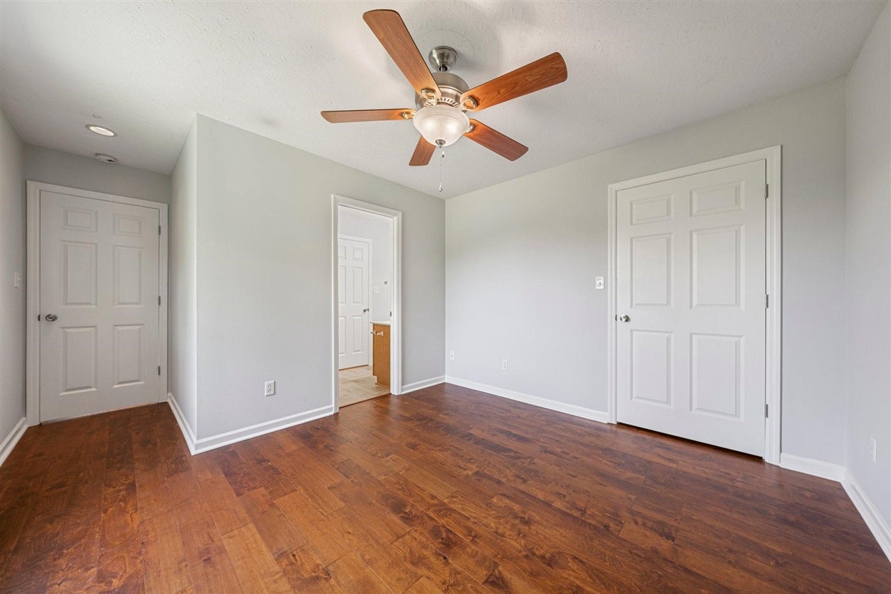 1587 West G Talley Road Alvaton, KY 42122 - Photo 18 of 33 Gallery Image 18