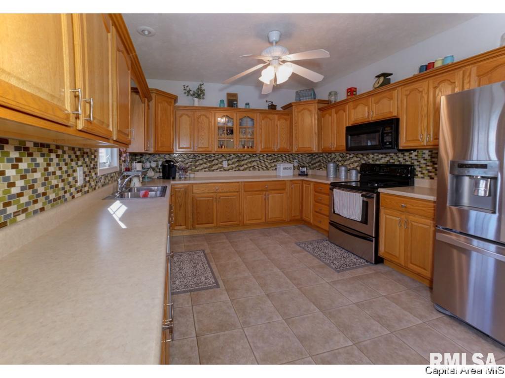 412 Burberry Lane Rochester, IL 62563 - Photo 11 of 31