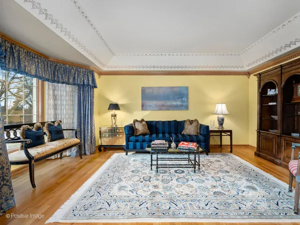 $1,049,000 | 15-w601 81st Street, Burr Ridge, IL 60527