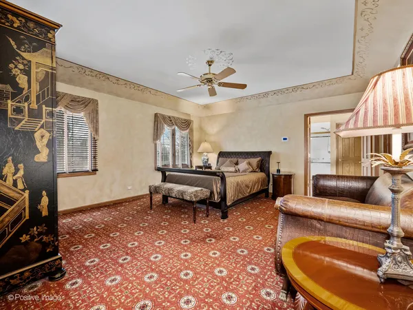 $1,049,000 | 15-w601 81st Street, Burr Ridge, IL 60527