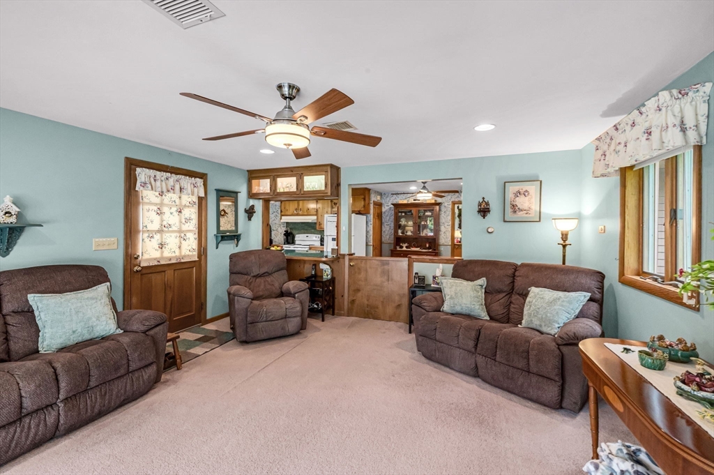 296 Pease Road East Longmeadow, MA 01028 - Photo 18 of 42