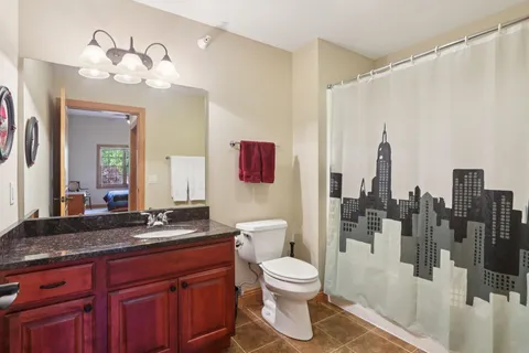 $695,000 | 9002 Hawks Reserve Lane, Unit 202, Verona, WI 53593