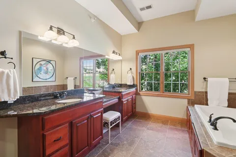 $695,000 | 9002 Hawks Reserve Lane, Unit 202, Verona, WI 53593