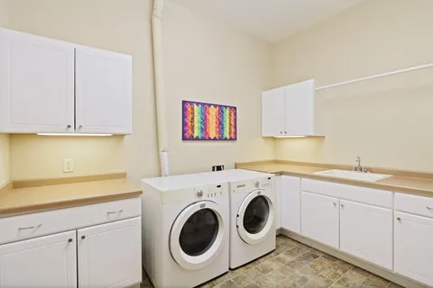 $695,000 | 9002 Hawks Reserve Lane, Unit 202, Verona, WI 53593