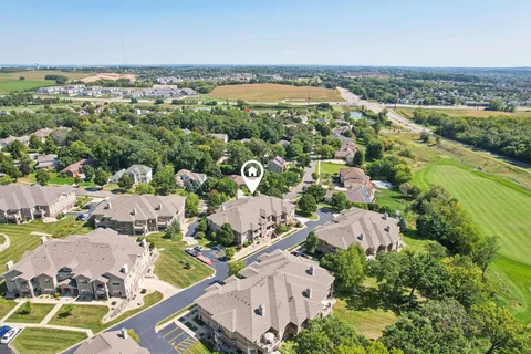 $695,000 | 9002 Hawks Reserve Lane, Unit 202, Verona, WI 53593