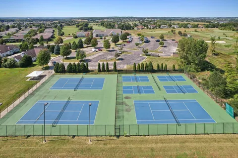 $695,000 | 9002 Hawks Reserve Lane, Unit 202, Verona, WI 53593