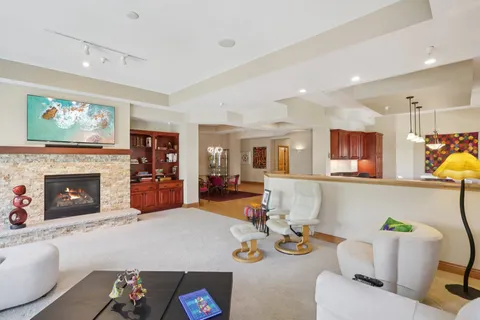 $695,000 | 9002 Hawks Reserve Lane, Unit 202, Verona, WI 53593