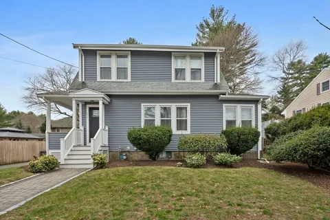 $599,999 | 836 Lynnfield Street, Lynnfield, MA 01940