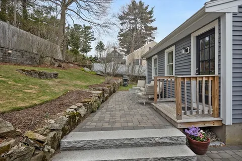 $599,999 | 836 Lynnfield Street, Lynnfield, MA 01940