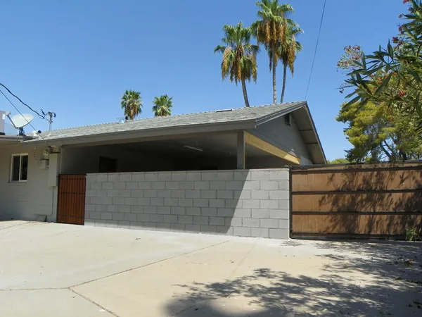 $3,200 | 8337 East Meadowbrook Avenue, Scottsdale, AZ 85251