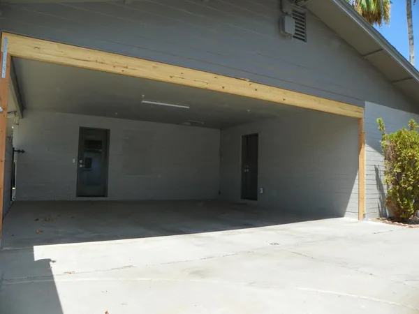 $3,200 | 8337 East Meadowbrook Avenue, Scottsdale, AZ 85251