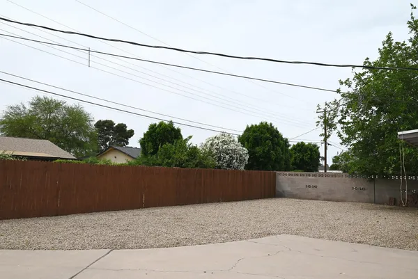 $3,200 | 8337 East Meadowbrook Avenue, Scottsdale, AZ 85251