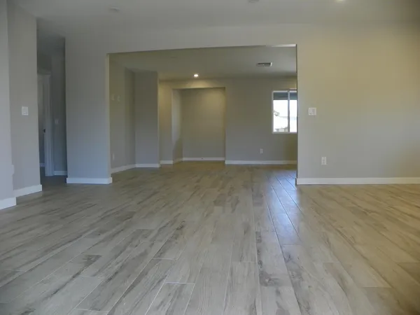 $3,200 | 8337 East Meadowbrook Avenue, Scottsdale, AZ 85251