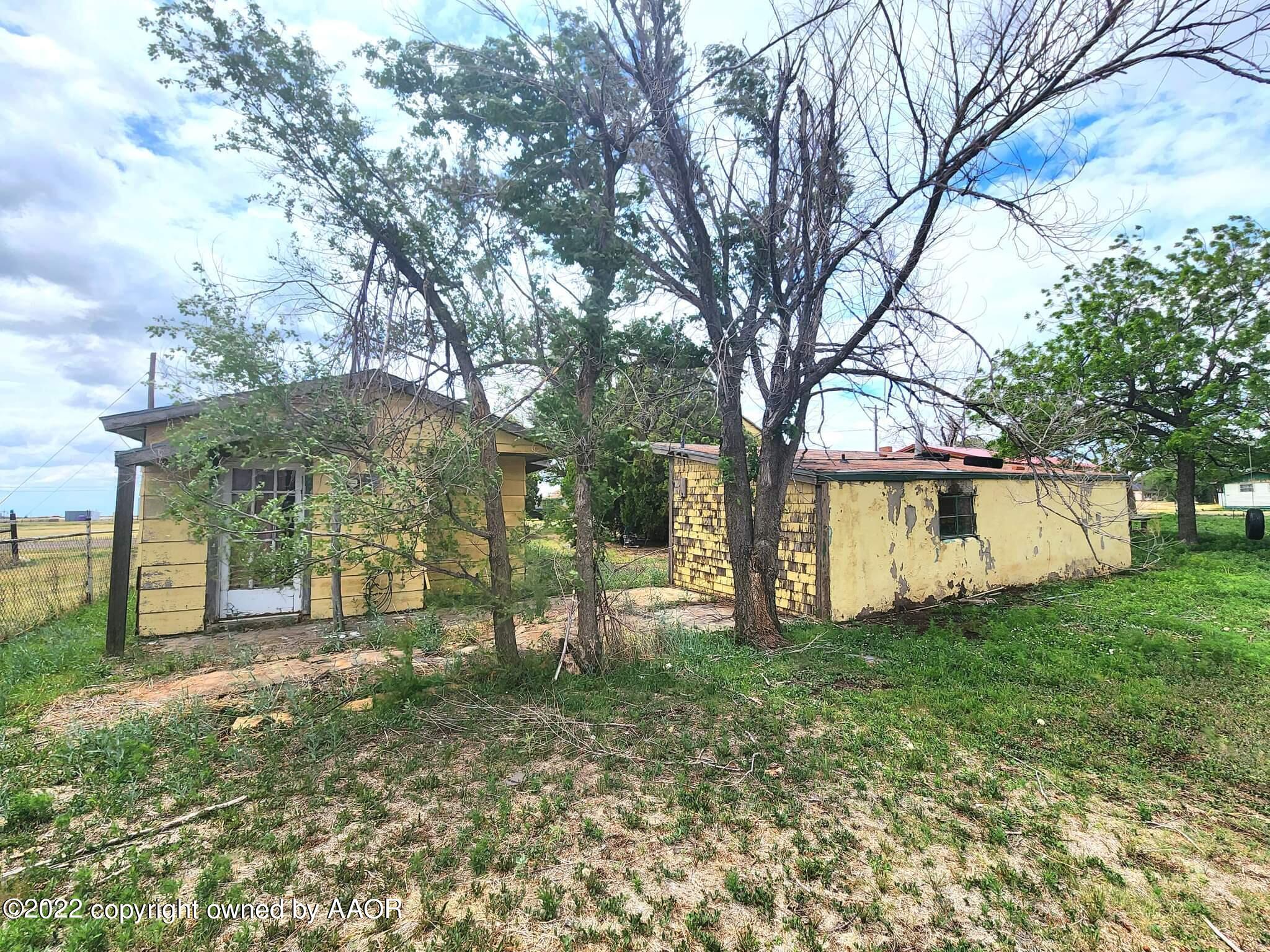 903 East 4th Street Panhandle, TX 79068 - Photo 6 of 8 received_314024910906377