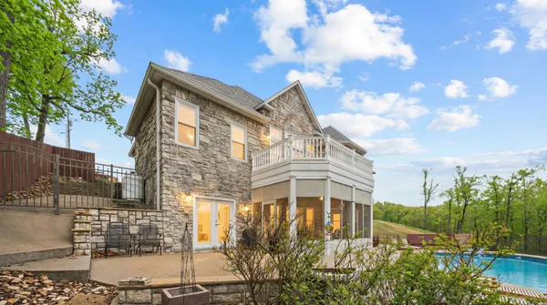 $999,000 | 153 Chelsea, Eddyville, KY 42038