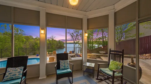 $999,000 | 153 Chelsea, Eddyville, KY 42038