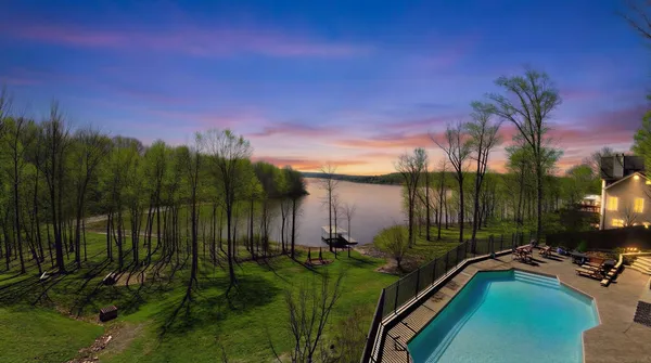 $999,000 | 153 Chelsea, Eddyville, KY 42038