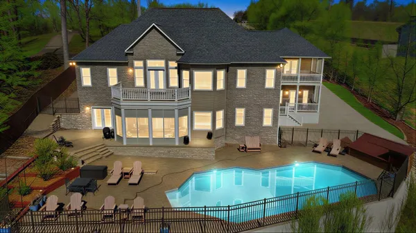 $999,000 | 153 Chelsea, Eddyville, KY 42038