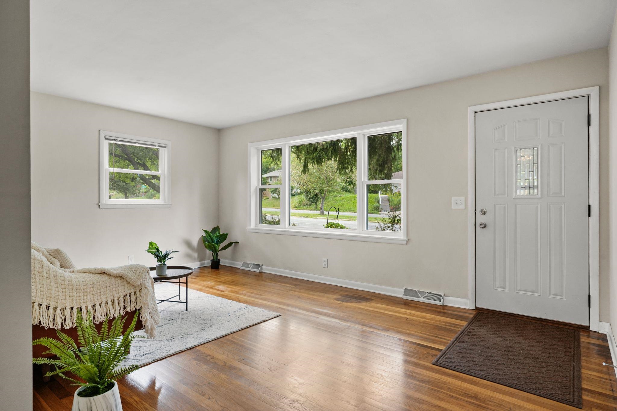 621 South Segoe Road Madison, WI 53711 - Photo 2 of 52 Gallery Image 2
