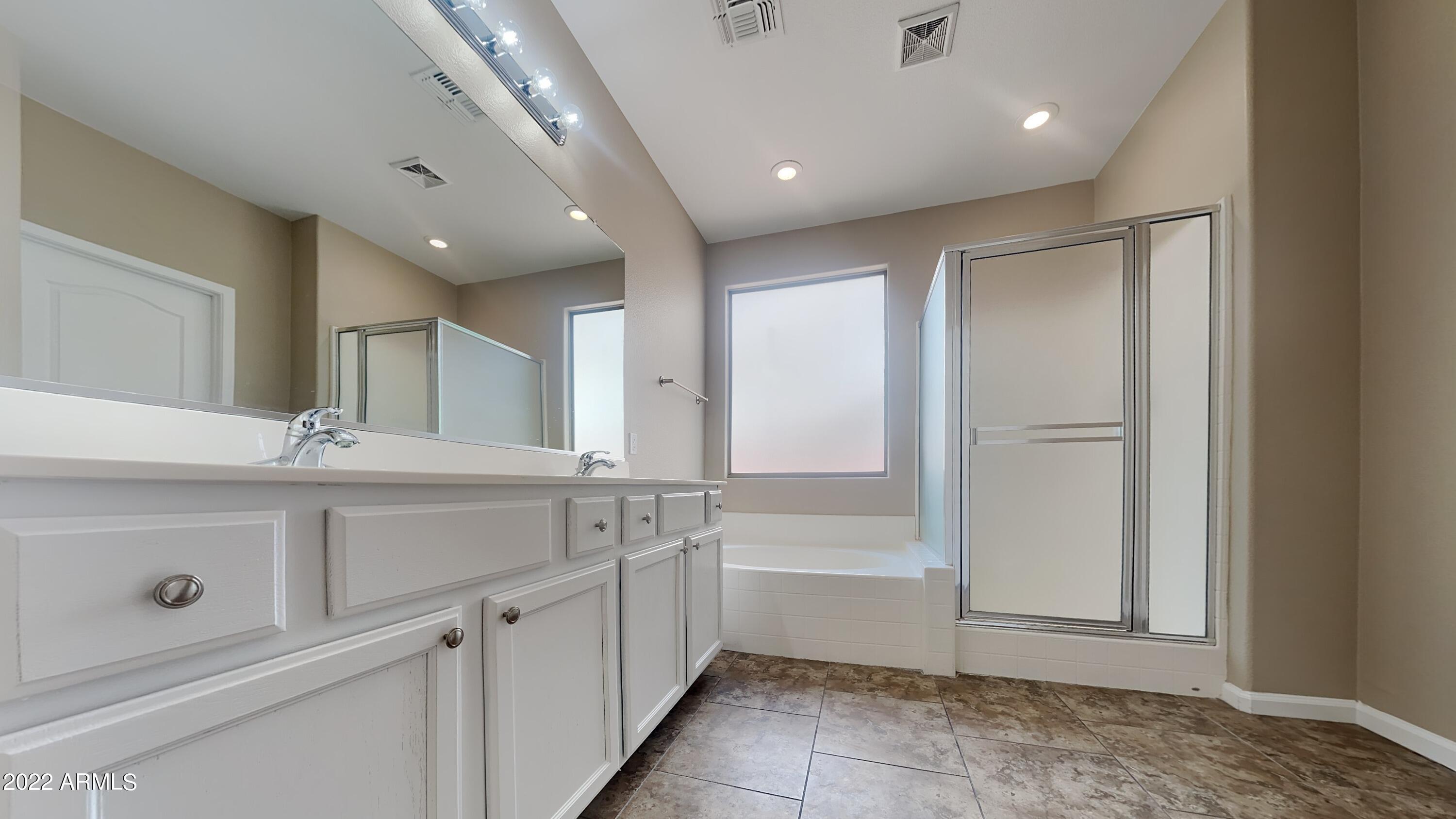 18681 East Ryan Road Queen Creek, AZ 85142 - Photo 7 of 12 10_Image_gtu6gD4N57