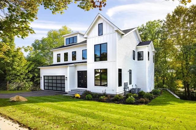 $2,999,000 | 1230 Commonwealth Avenue, Newton, MA 02468