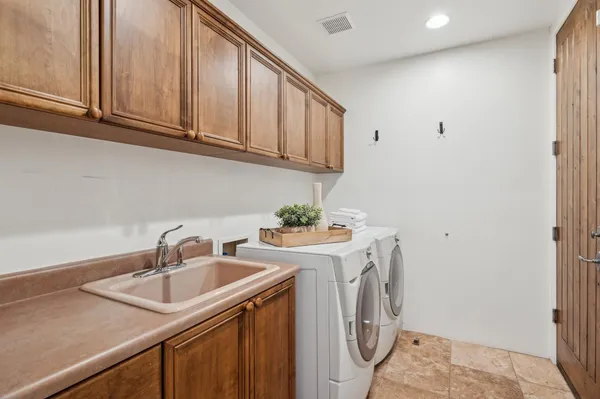$3,500 | 7701 East Golden Eagle Circle, Gold Canyon, AZ 85118