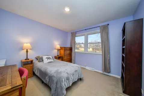 $450,000 | 7604 Eleanor Place, Willowbrook, IL 60527