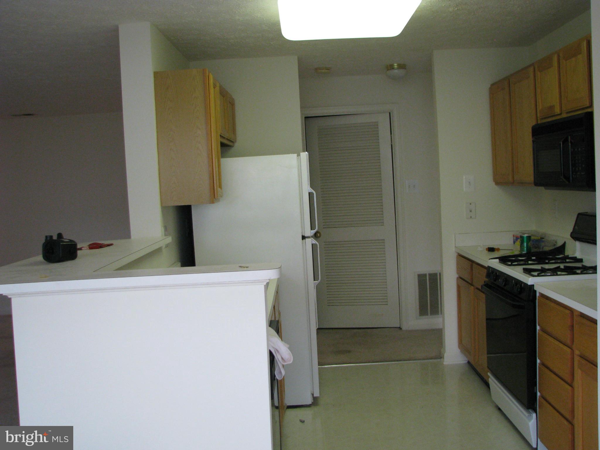 8384 Cypress Mill Road, Unit 8384 Baltimore, MD 21236 - Photo 12 of 25 Kitchen