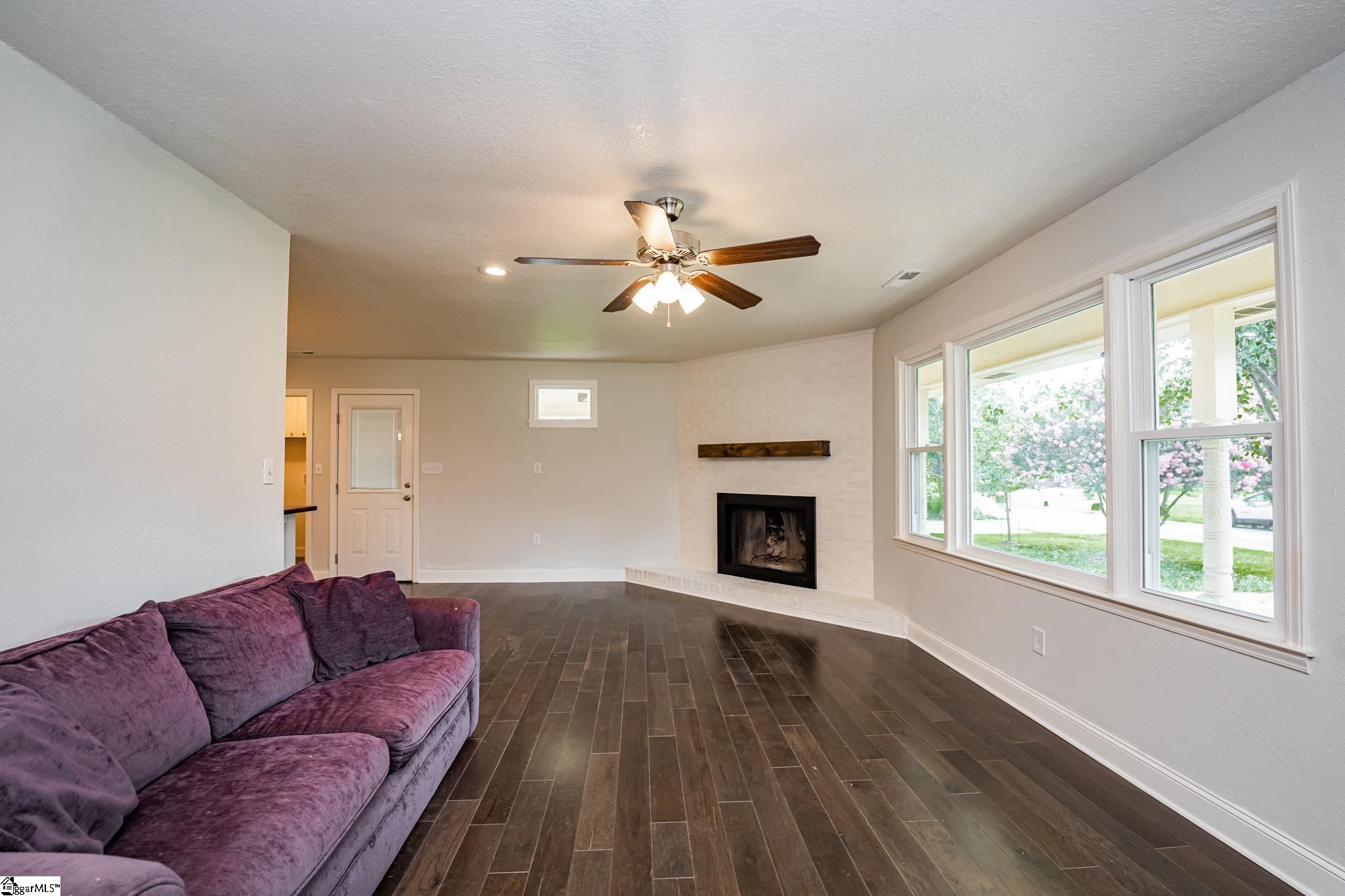 1333 Farmer Road Starr, SC 29684 - Photo 3 of 17