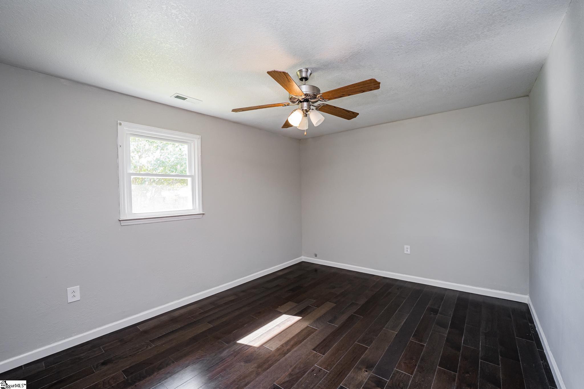1333 Farmer Road Starr, SC 29684 - Photo 8 of 17