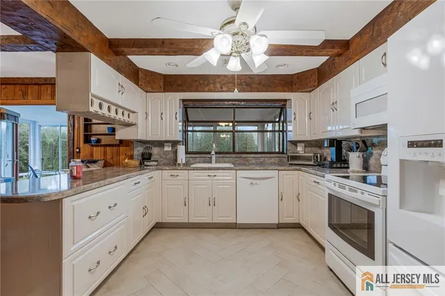 $799,000 | 608 Raritan Avenue, Atlantic Highlands, NJ 07716