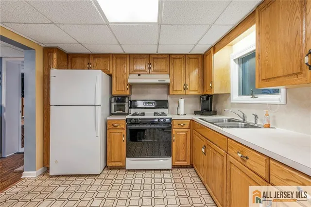 $799,000 | 608 Raritan Avenue, Atlantic Highlands, NJ 07716