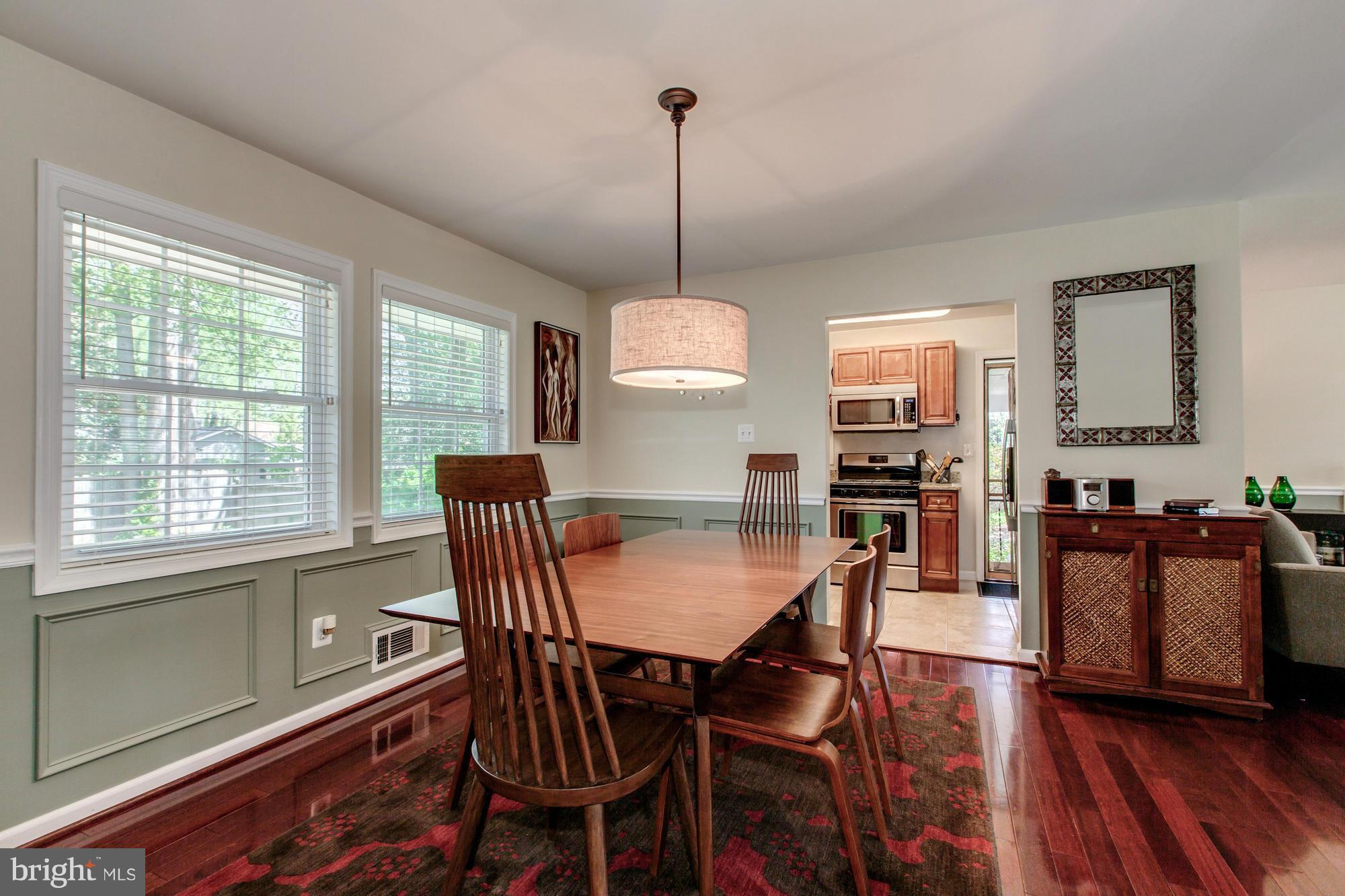 7606 Dunston Street Springfield, VA 22151 - Photo 4 of 25 Dining Room