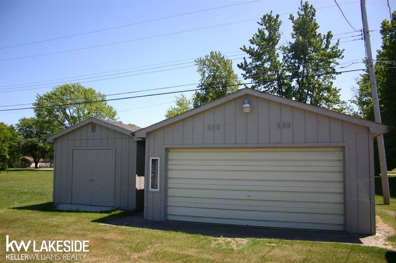 7290 Cardinal Road Lexington, MI 48450 - Photo 34 of 46 31294282-33.JPG