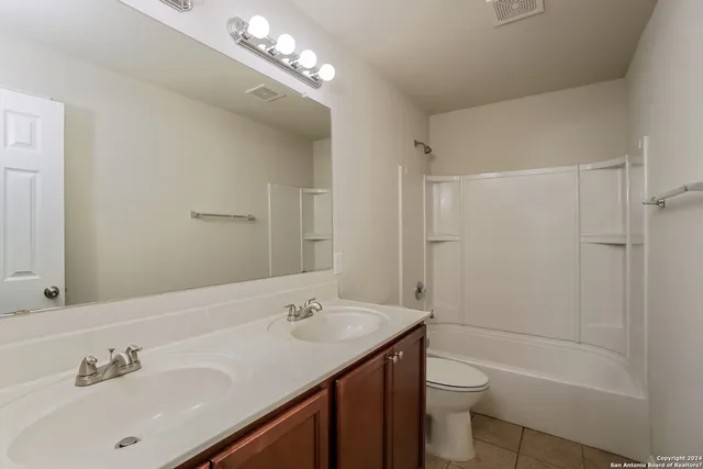 $1,995 | 11910 Fieldcrest Run, San Antonio, TX 78254