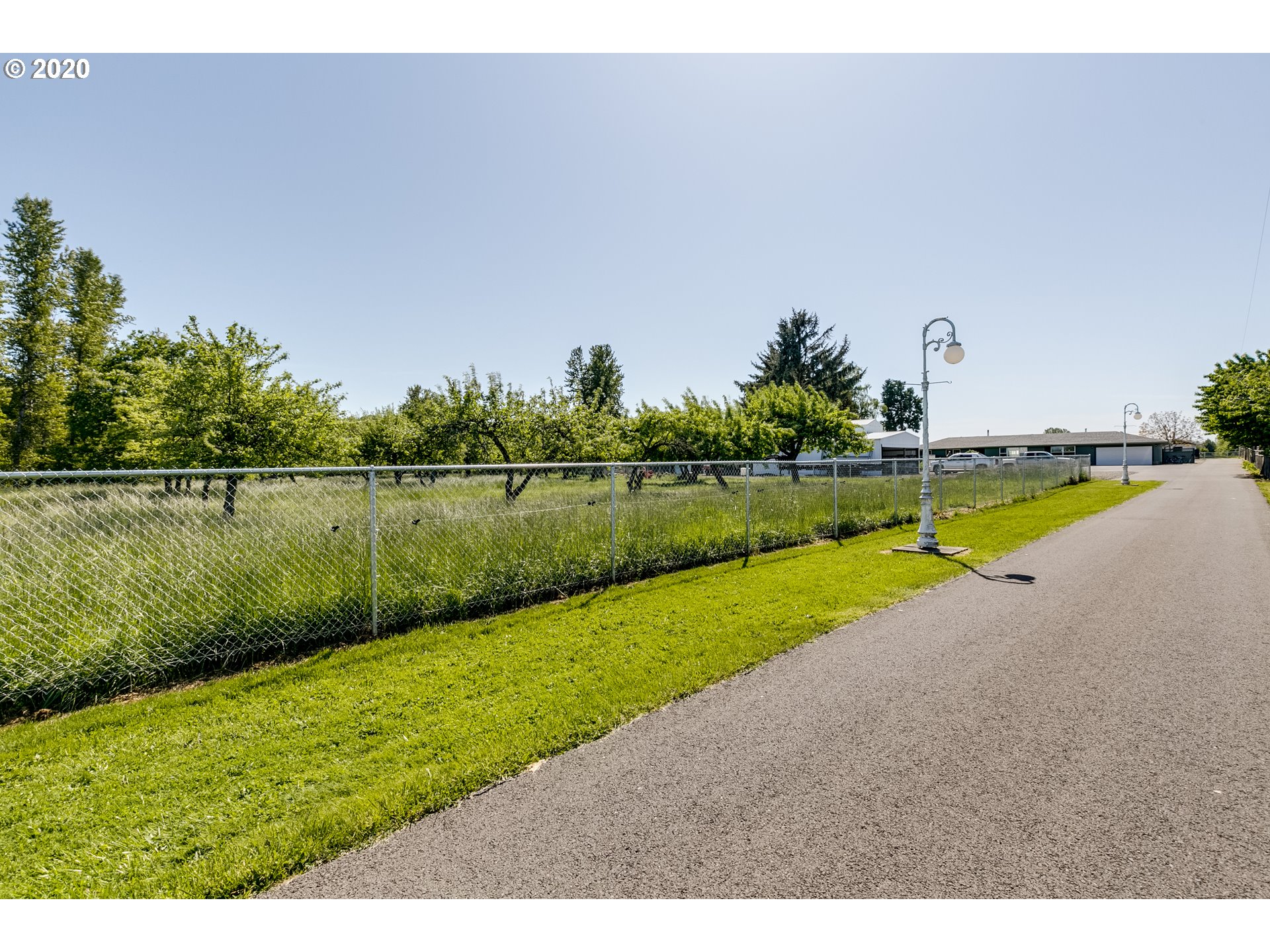 89518 Fir Butte Road Eugene, OR 97402 - Photo 2 of 32