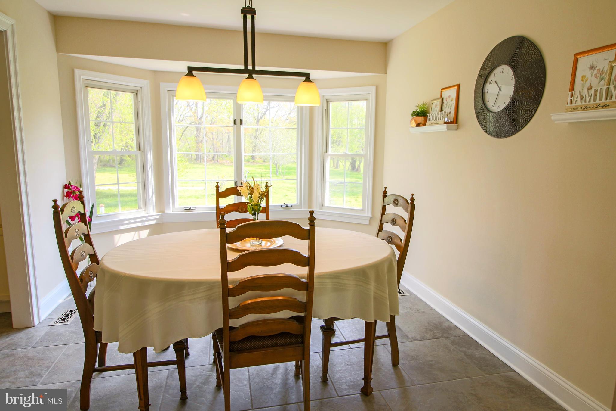 72 Old Solomons Island Road Lothian, MD 20711 - Photo 7 of 38 Dining
