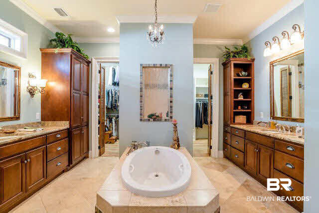 135 Augusta Court Fairhope, AL 36532 - Photo 17 of 45 Master Sep. Vanities