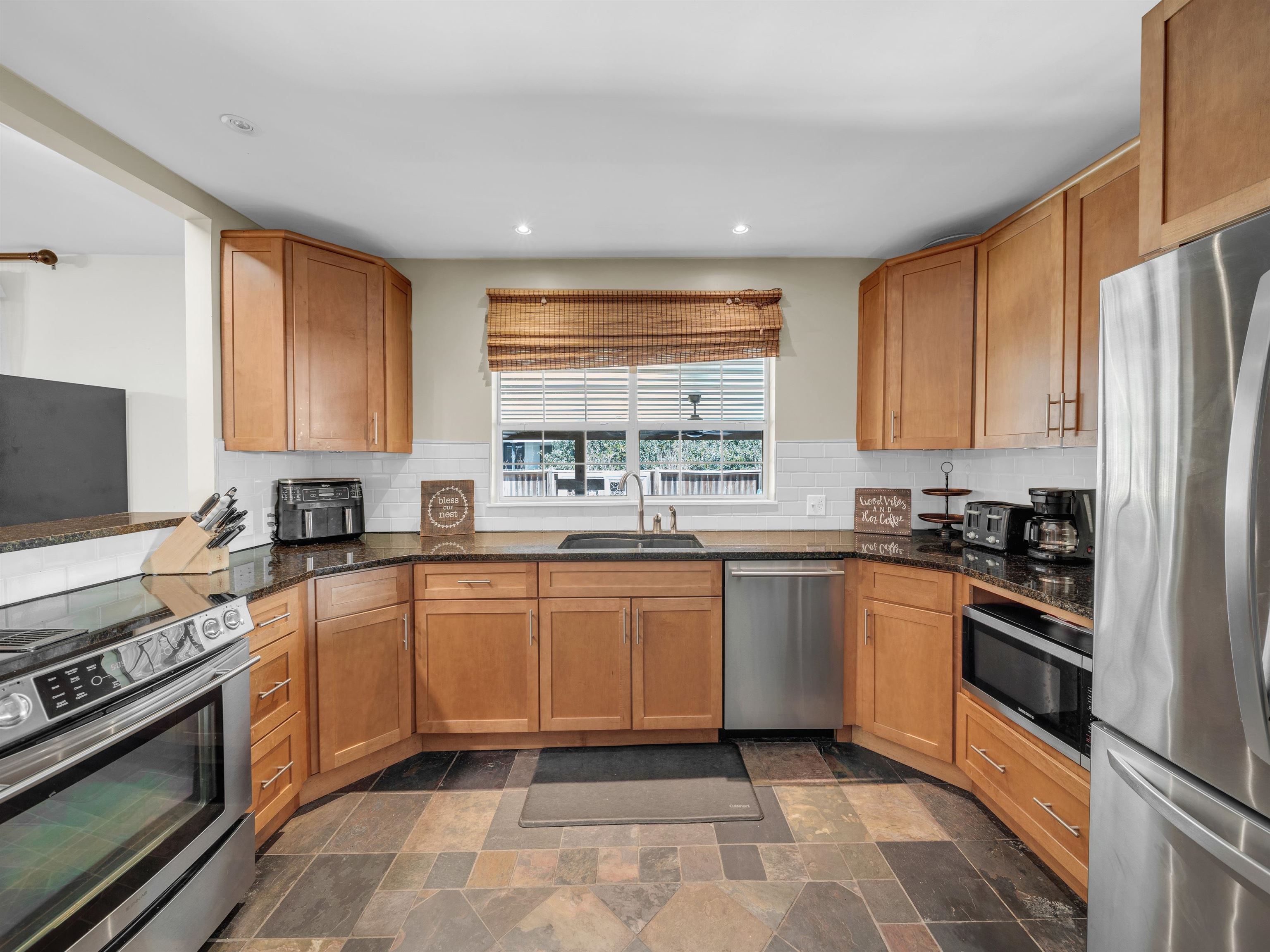 5410 Florida Avenue Orange Beach, AL 36561 - Photo 11 of 45 Kitchen