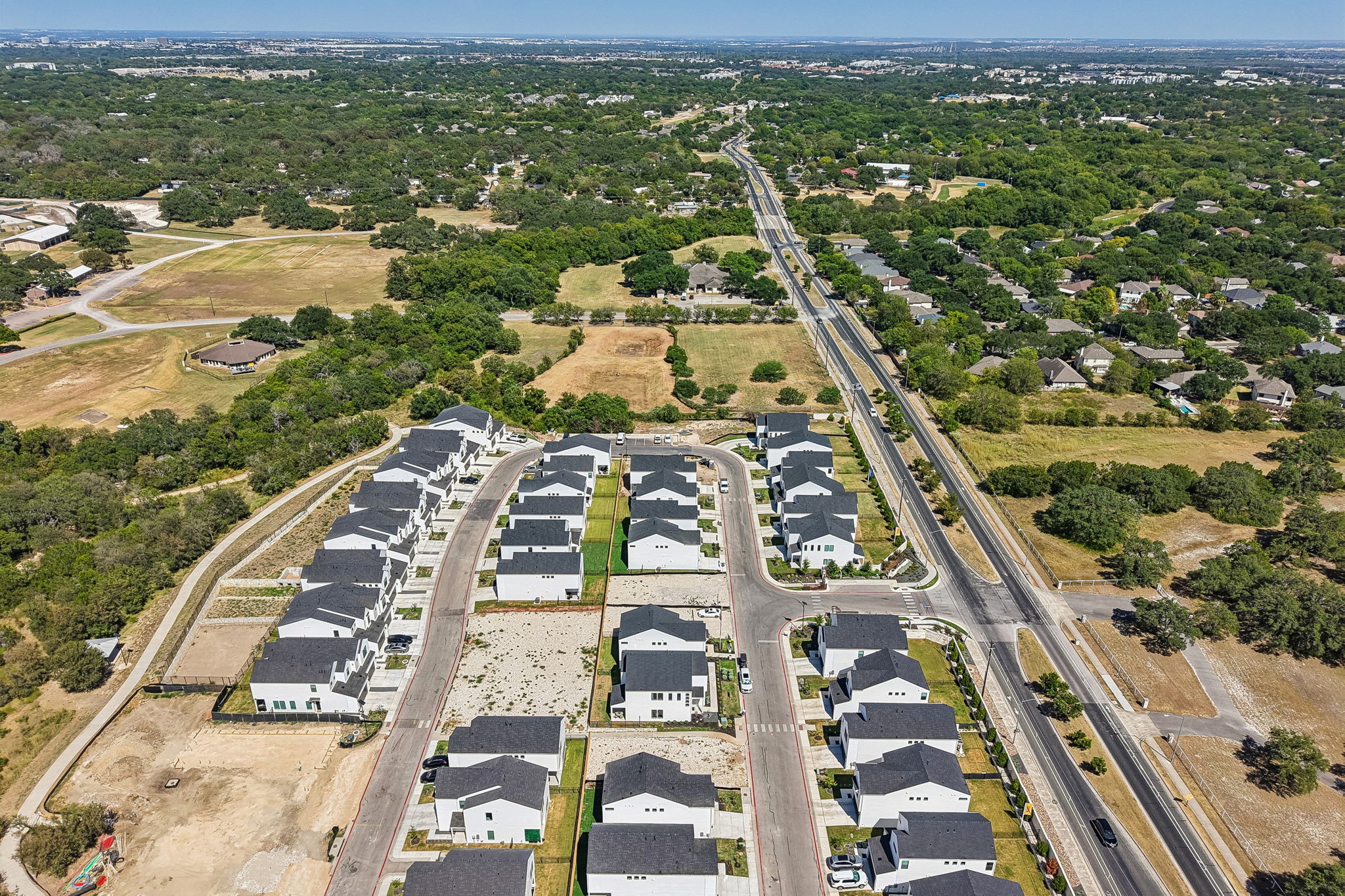 1410 Rambling Rose Road Austin, TX 78745 - Photo 35 of 39 Gallery Image 35