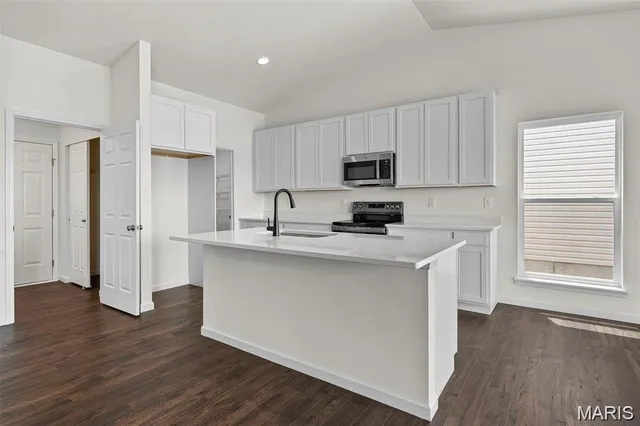 $2,350 | 228 Westhaven Cir Drive, Wentzville, MO 63385