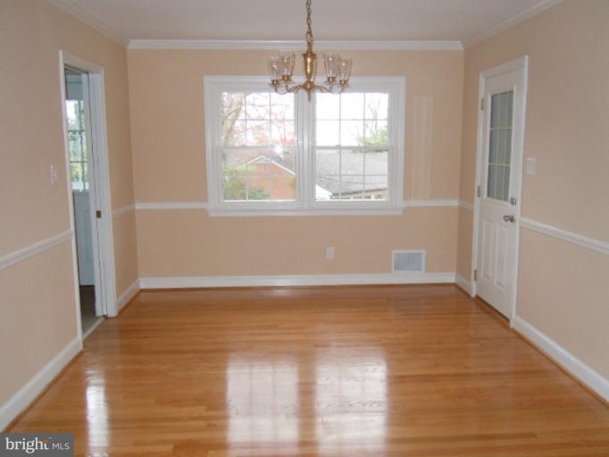 7210 Kempton Road Lanham, MD 20706 - Photo 4 of 16 Dining Room