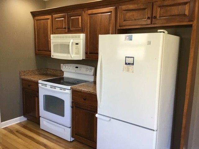 5975 Campbell Road Cross Plains, TN 37049 - Photo 7 of 26 a utility room with dryer and washer