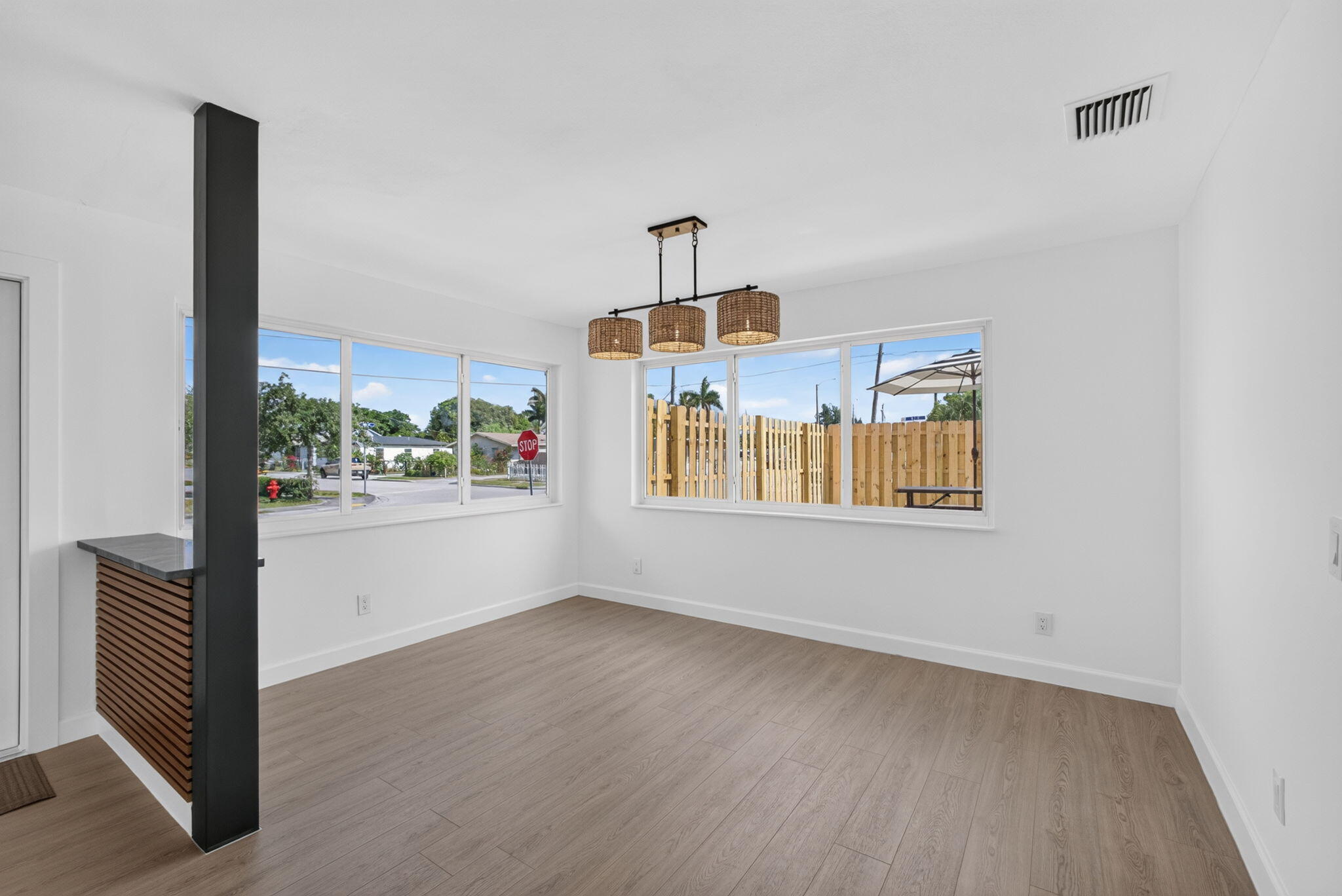 665 West 7th Street Riviera Beach, FL 33404 - Photo 10 of 62 Family room/den/office