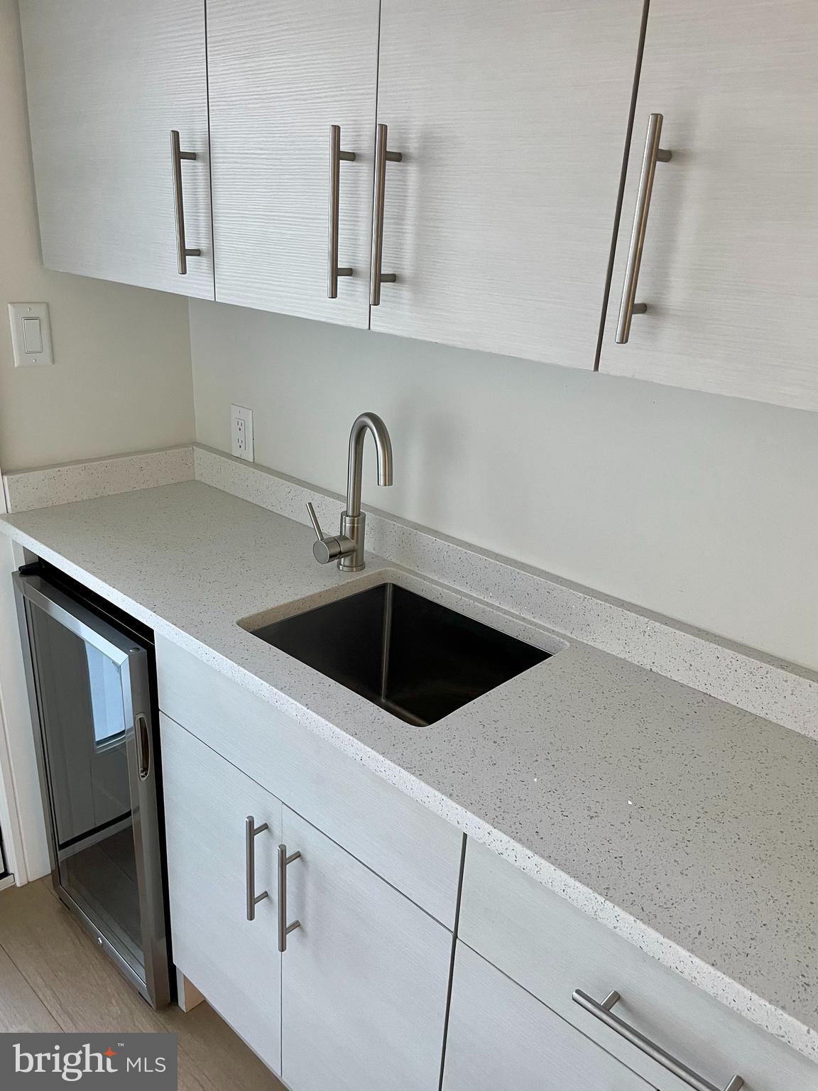 2011 Renaissance Walk, Unit 13 Philadelphia, PA 19145 - Photo 33 of 52 Optional bar area