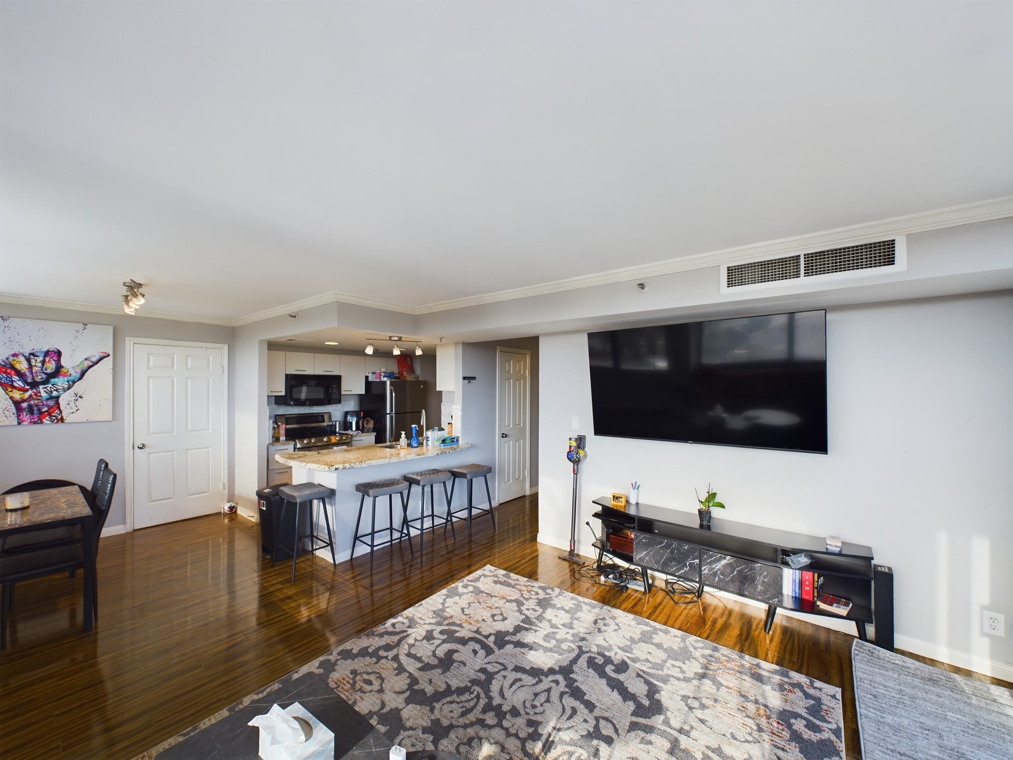 3525 Sage Road, Unit 403 Houston, TX 77056 - Photo 16 of 35