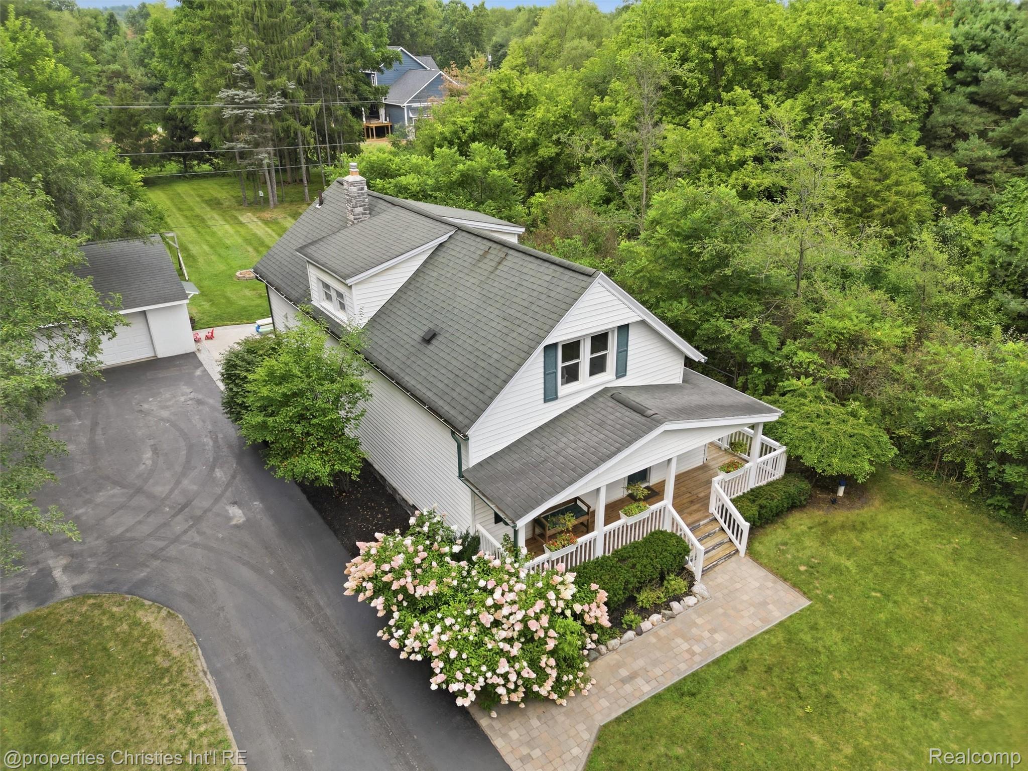 11705 Larkins Road Brighton, MI 48114 - Photo 32 of 34 12-DJI_0979.jpg